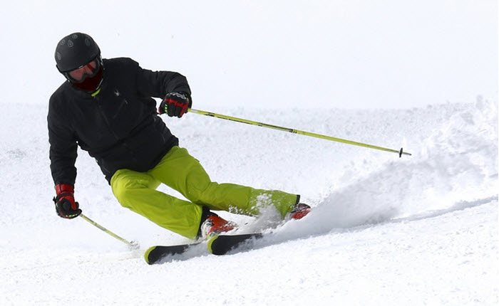 A Quick Guide to Downhill Skiing